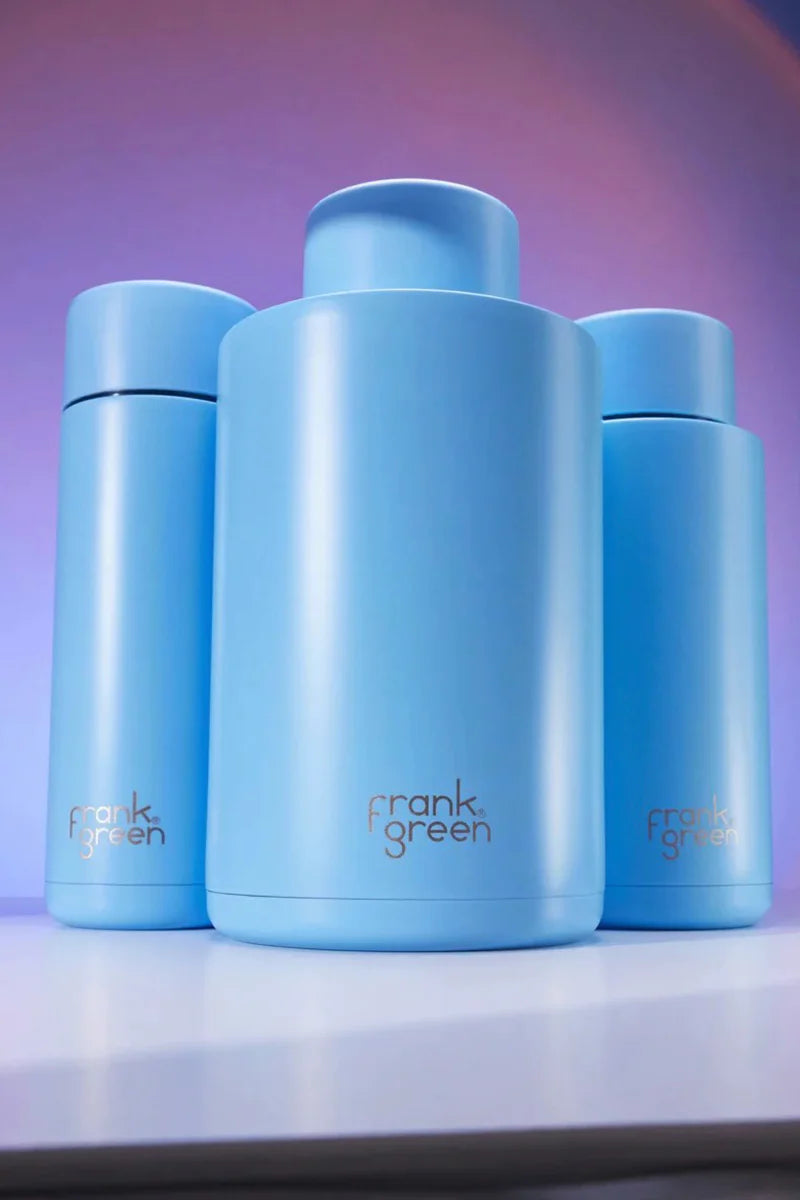 https://bysansebastian.com.au/cdn/shop/files/frank-green-ceramic-reusable-bottle-595ml-sky-blue-4_1800x1800.webp?v=1691453189