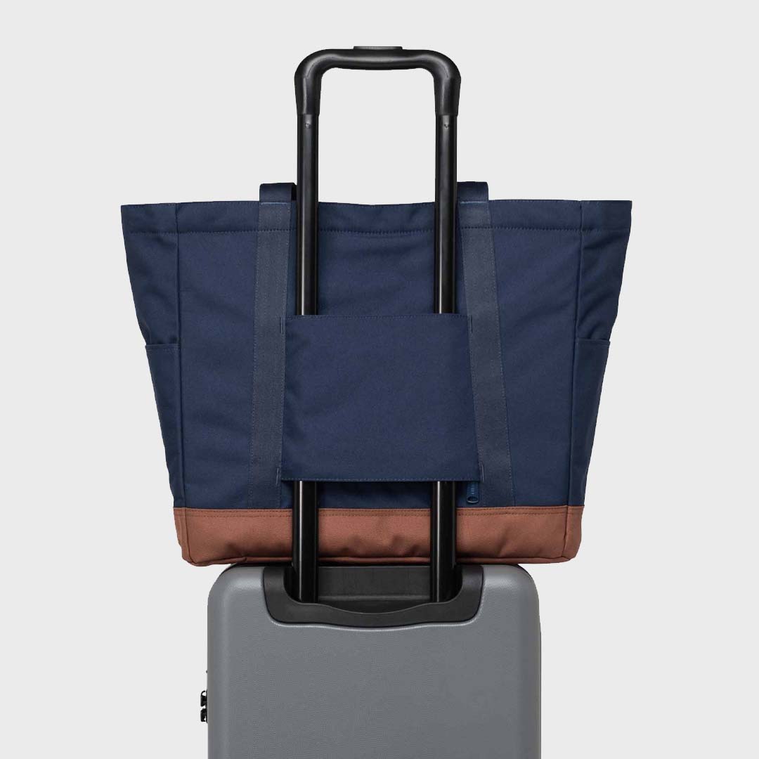 HERITAGE TOTE | NAVY SADDLE BROWN