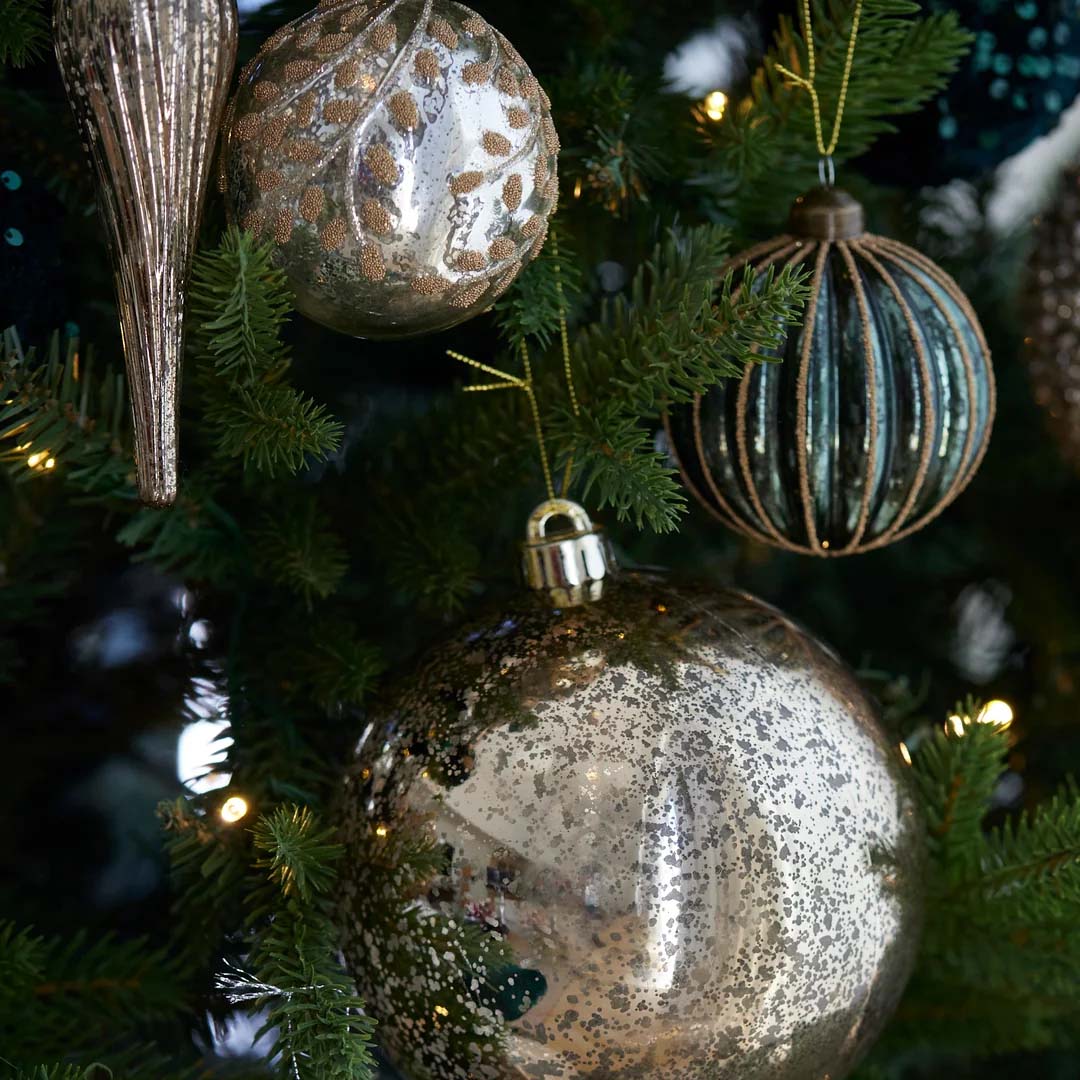 GLITTER RIBBED BAUBLE | EMERALD