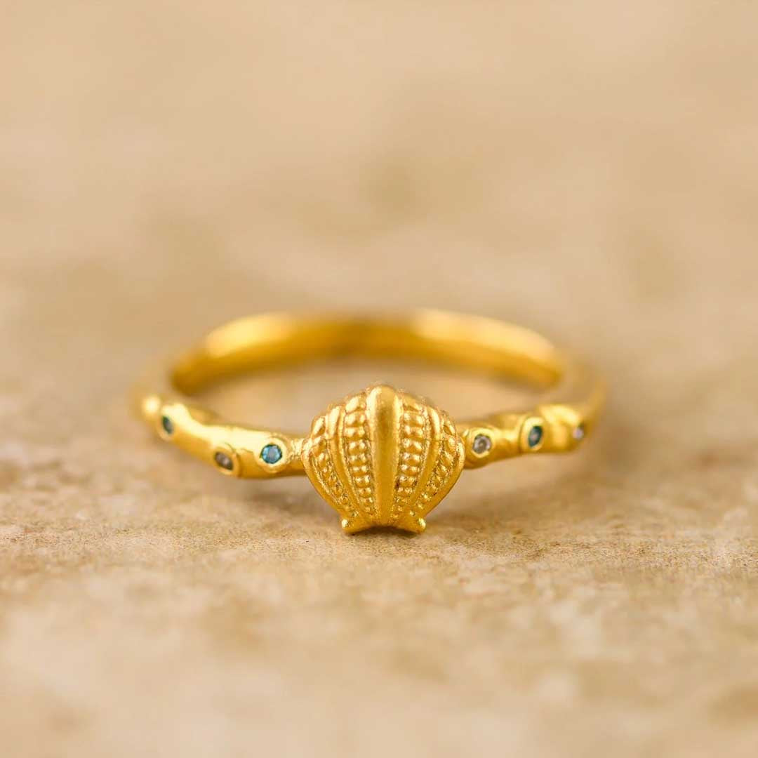 Naia Ring  | Gold Sapphire