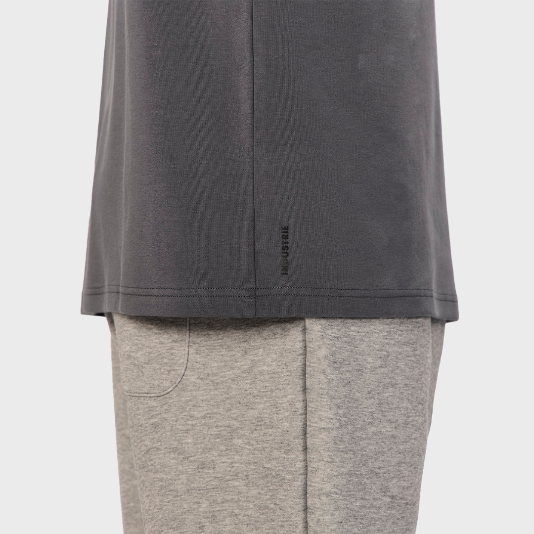 The Newport Tee | Slate - hem detail