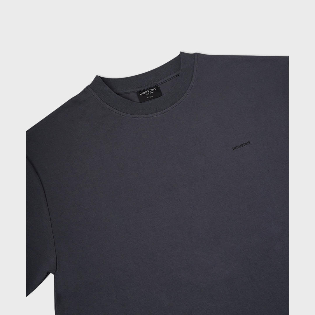 The Newport Tee | Slate - collar detail