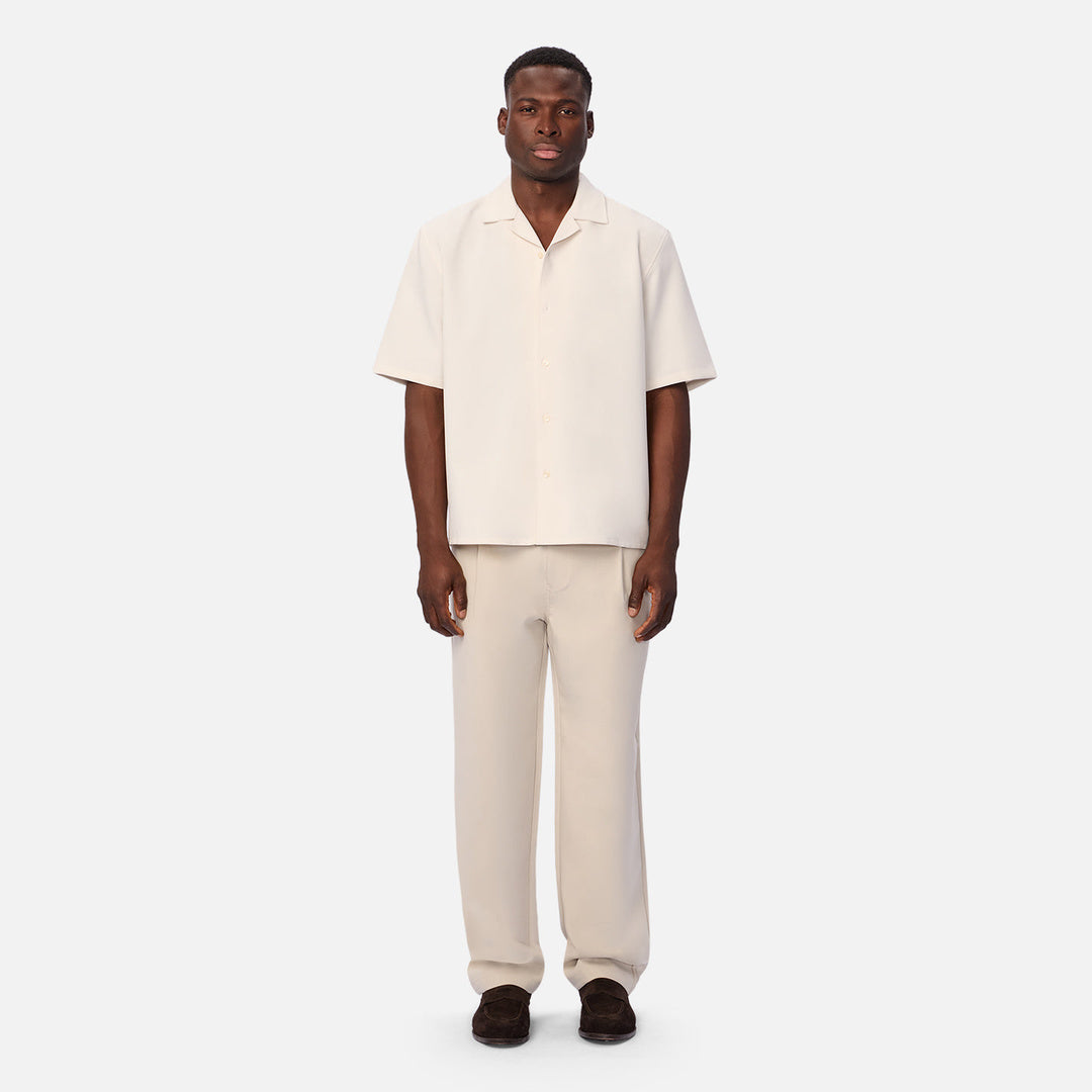 The Lightweight Classic Lusso Pant in Parchment 26 — official image 05