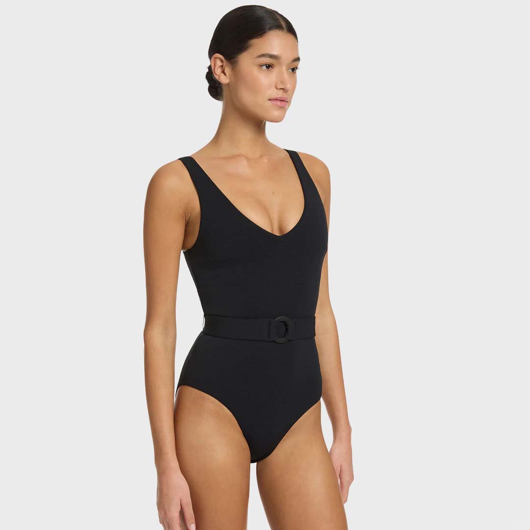 V-NECKLINE BELTED ONE PIECE | BLACK