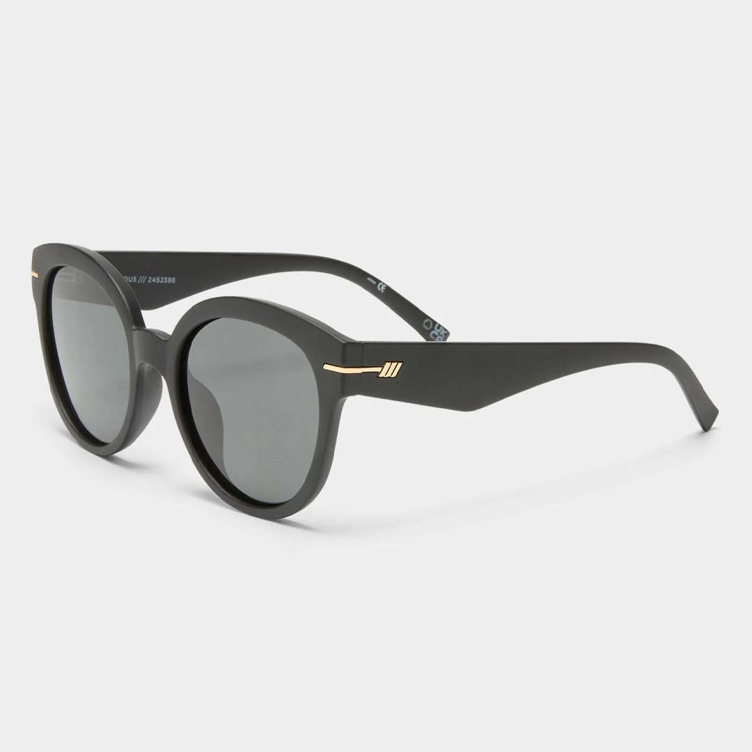 CAPACIOUS | MATTE BLACK