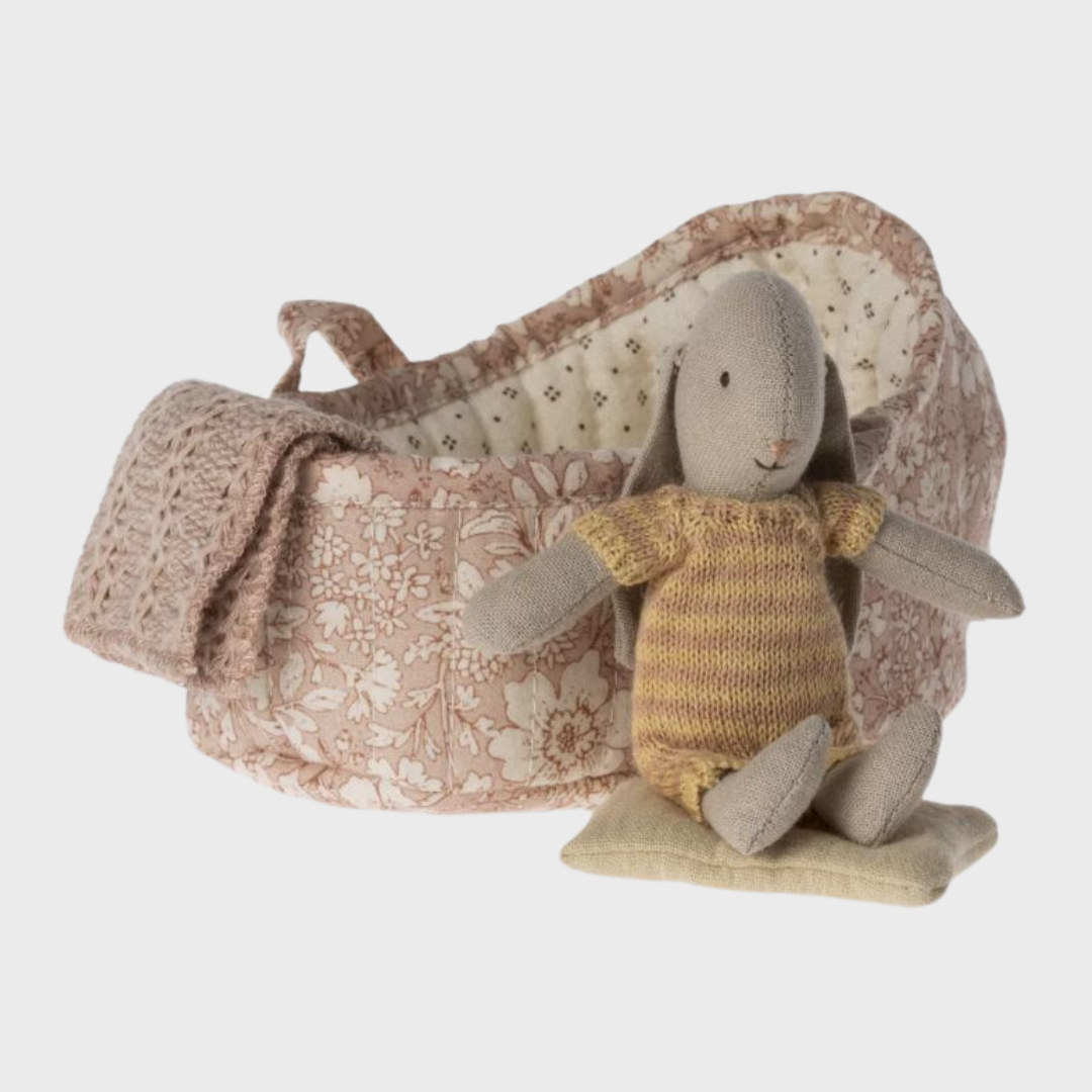 BUNNY IN CARRY COT MICRO | YELLOW