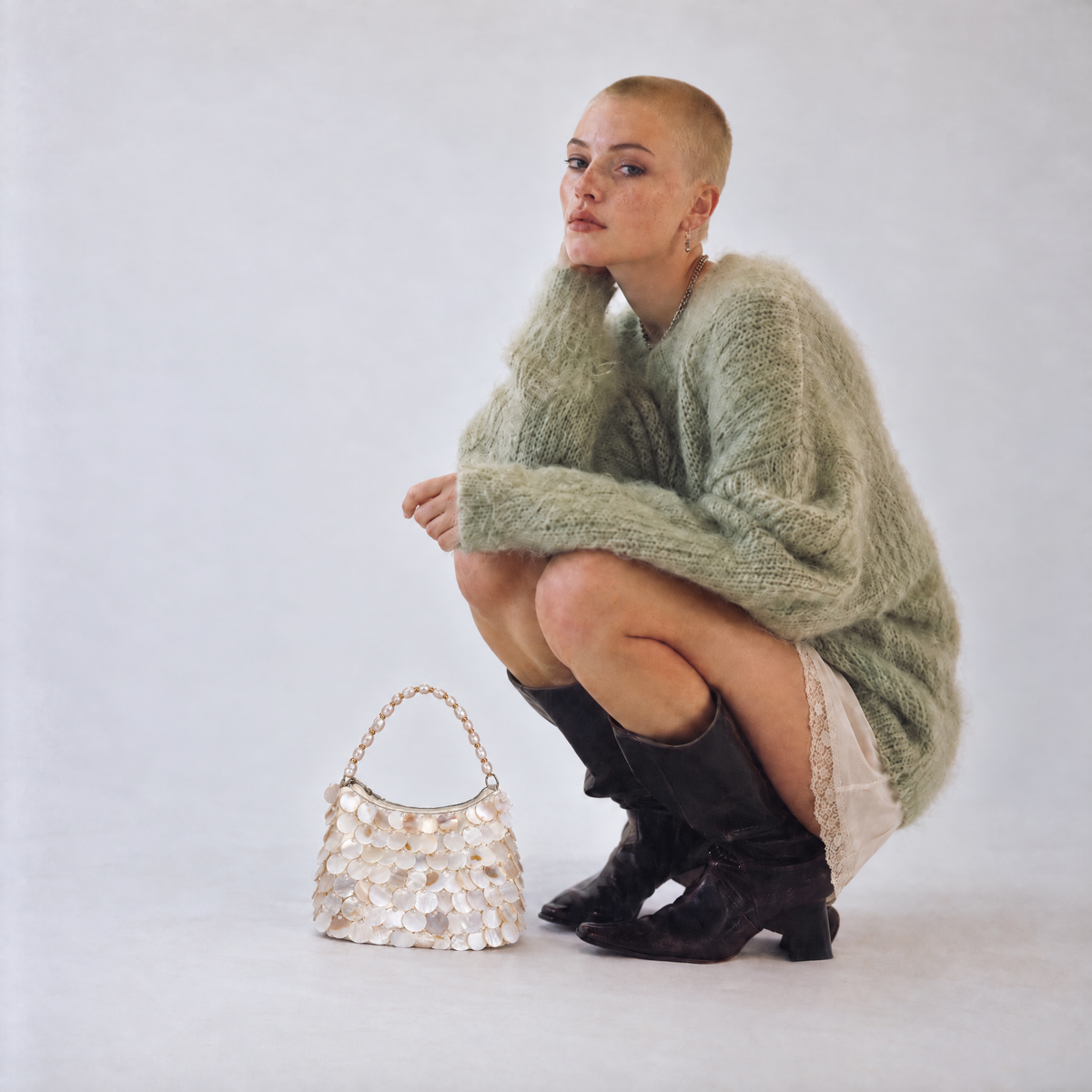 Shell Beaded Shoulder Bag | White Beige