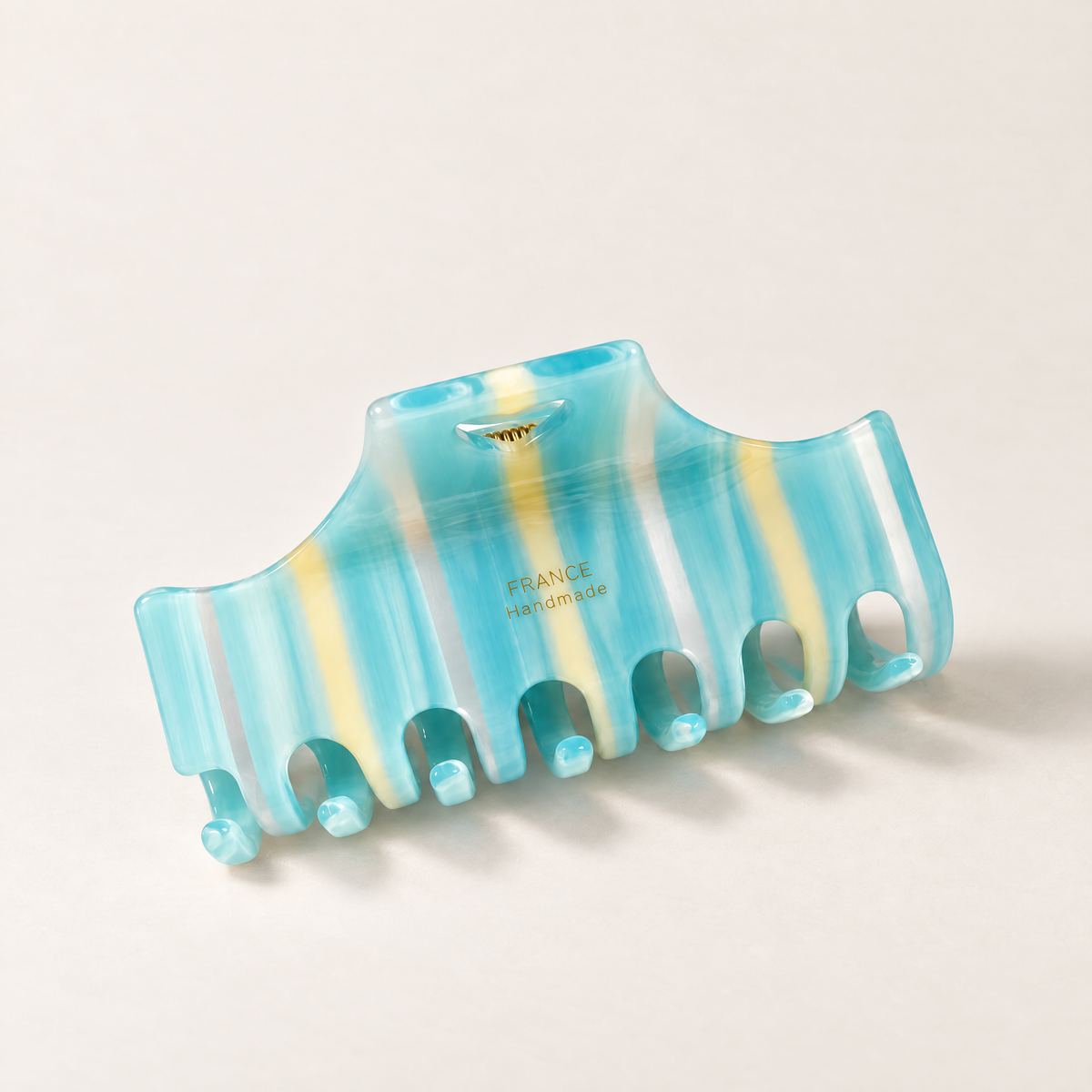 Vintage Love Stripe Claw Clip | Light Blue Stripes