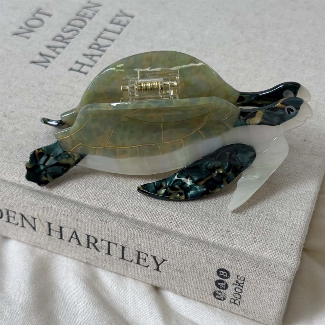 Sea Turtle Claw Clip | Green