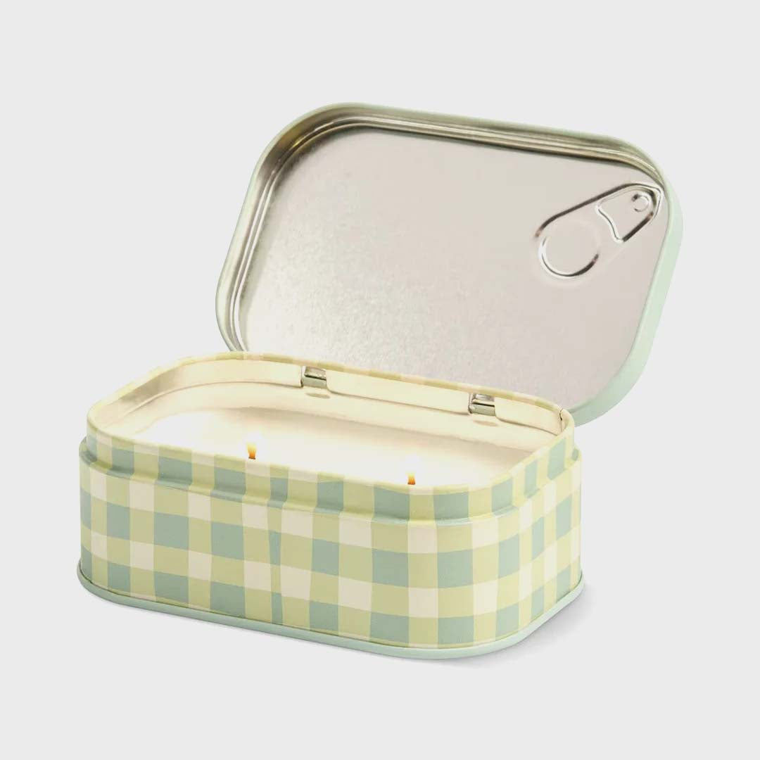 Bistro 4.5oz Macaron Candle Tin | Pink Pistachio