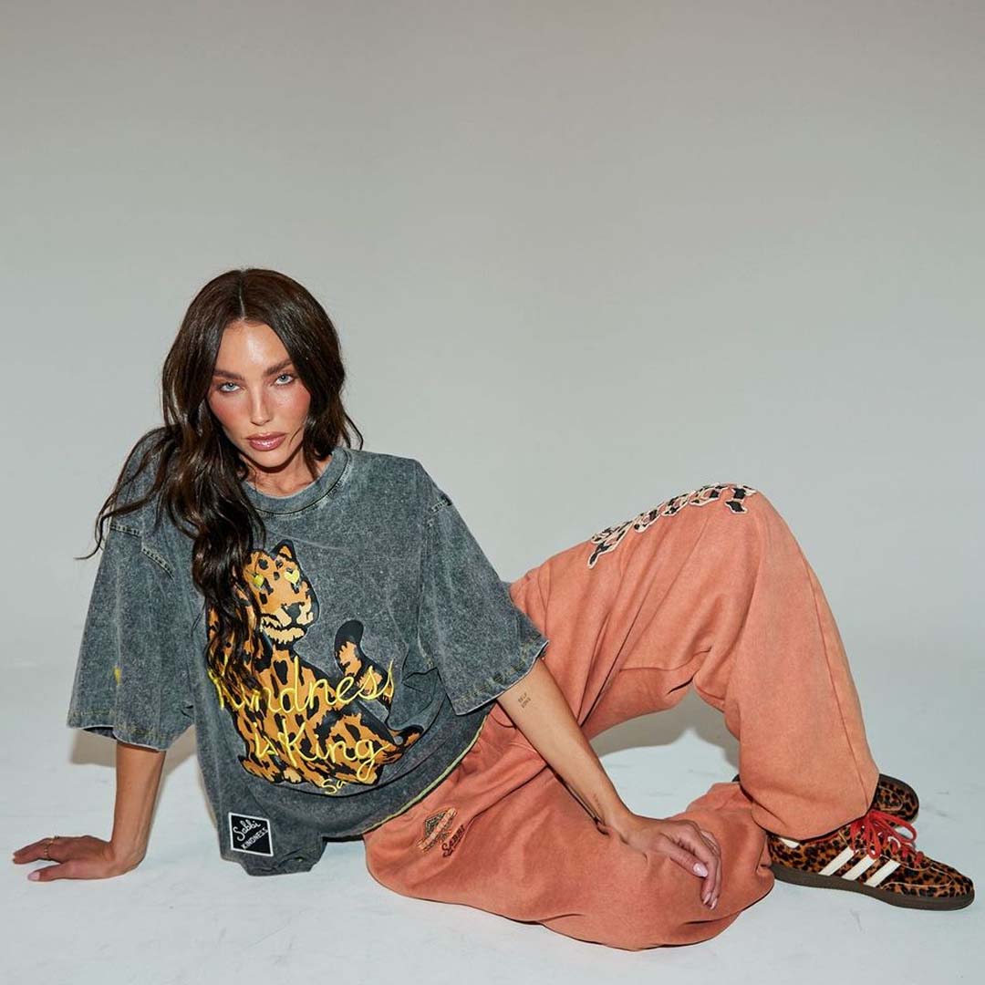 The Be Kind Jogger | Peach