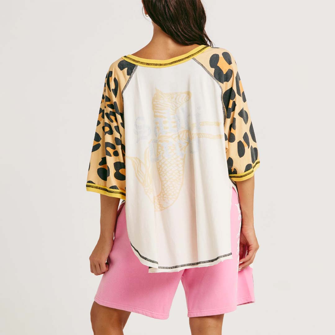 The 67 Raglan Tee | Leopard