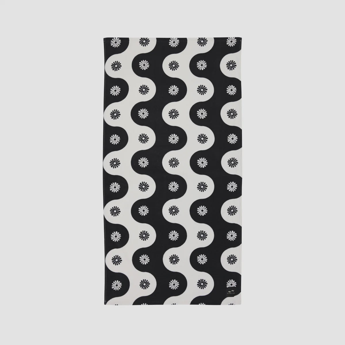 BOTANICAL WAVES BEACH TOWEL | BLACK