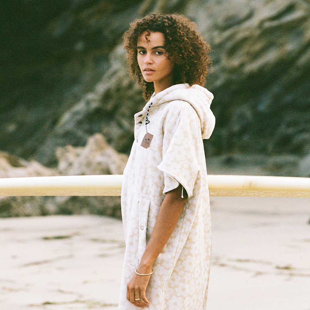 Ginny Extra-Warm Poncho | Sandstone