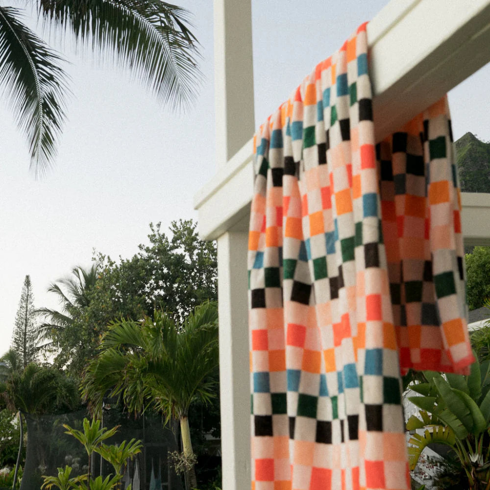 SUNDOWN OVERSIZED BEACH TOWEL | CHECK