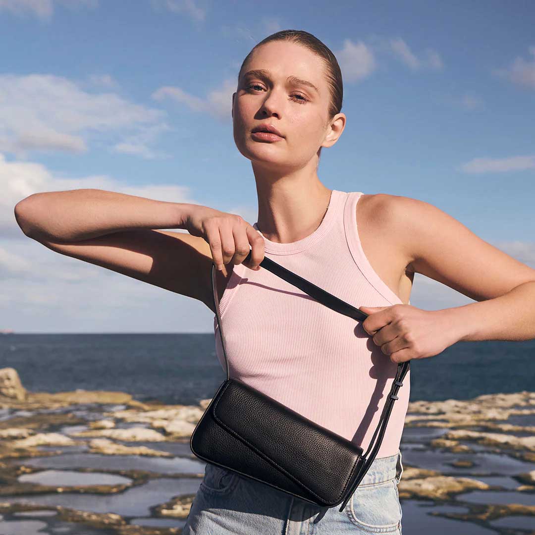 Overnight Obsession | Black