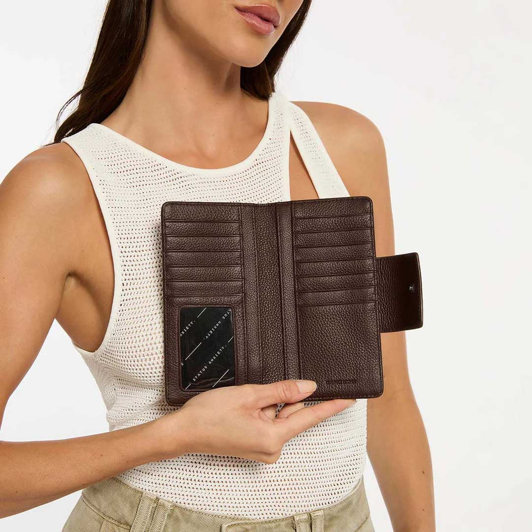 Ruins Wallet | Cocoa