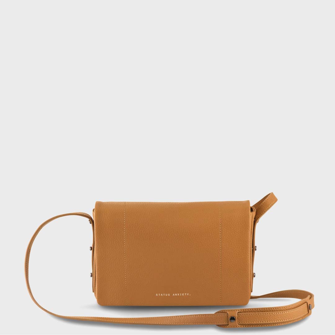 SUCCUMB BAG | TAN