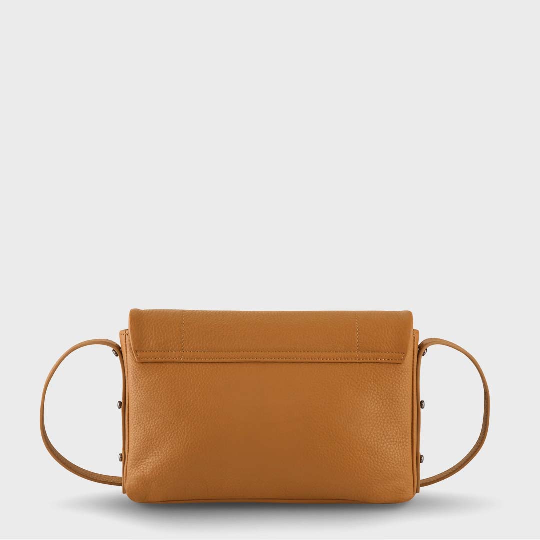 SUCCUMB BAG | TAN
