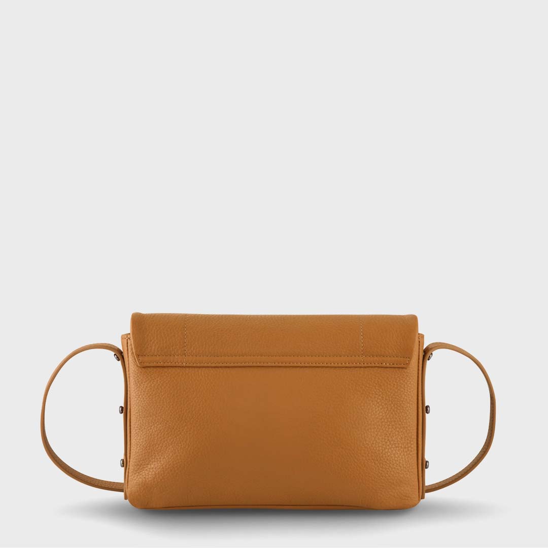 SUCCUMB BAG | TAN