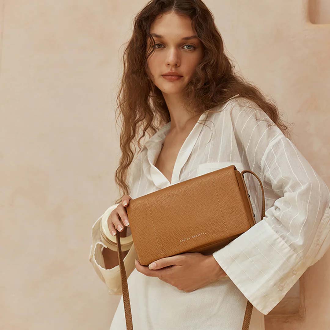 SUCCUMB BAG | TAN