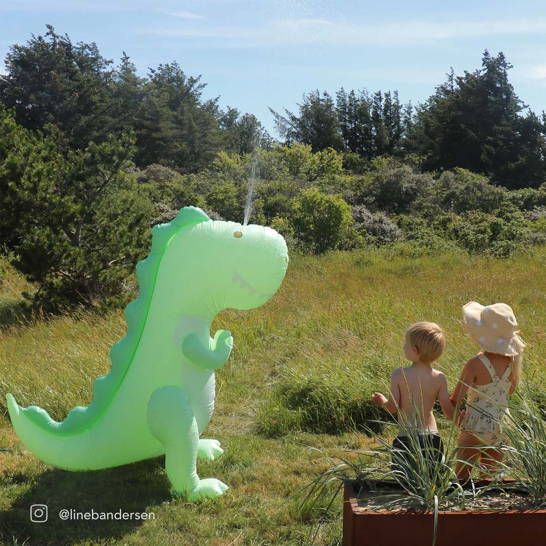 INFLATABLE GIANT SPRINKLER | SURFING DINO