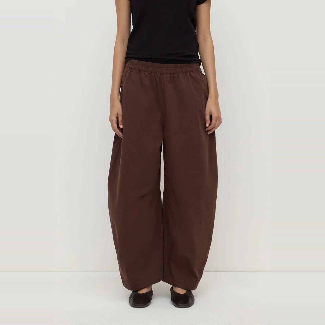 Lola Barrel Pant | Ganache