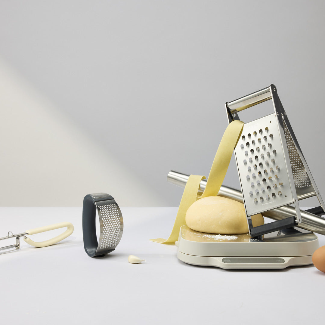 Swivel Peeler | Cream
