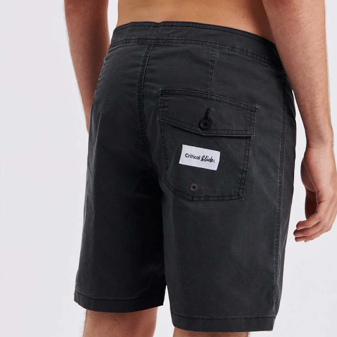 TEMPLES 18" BOARDSHORT | ASPHALT