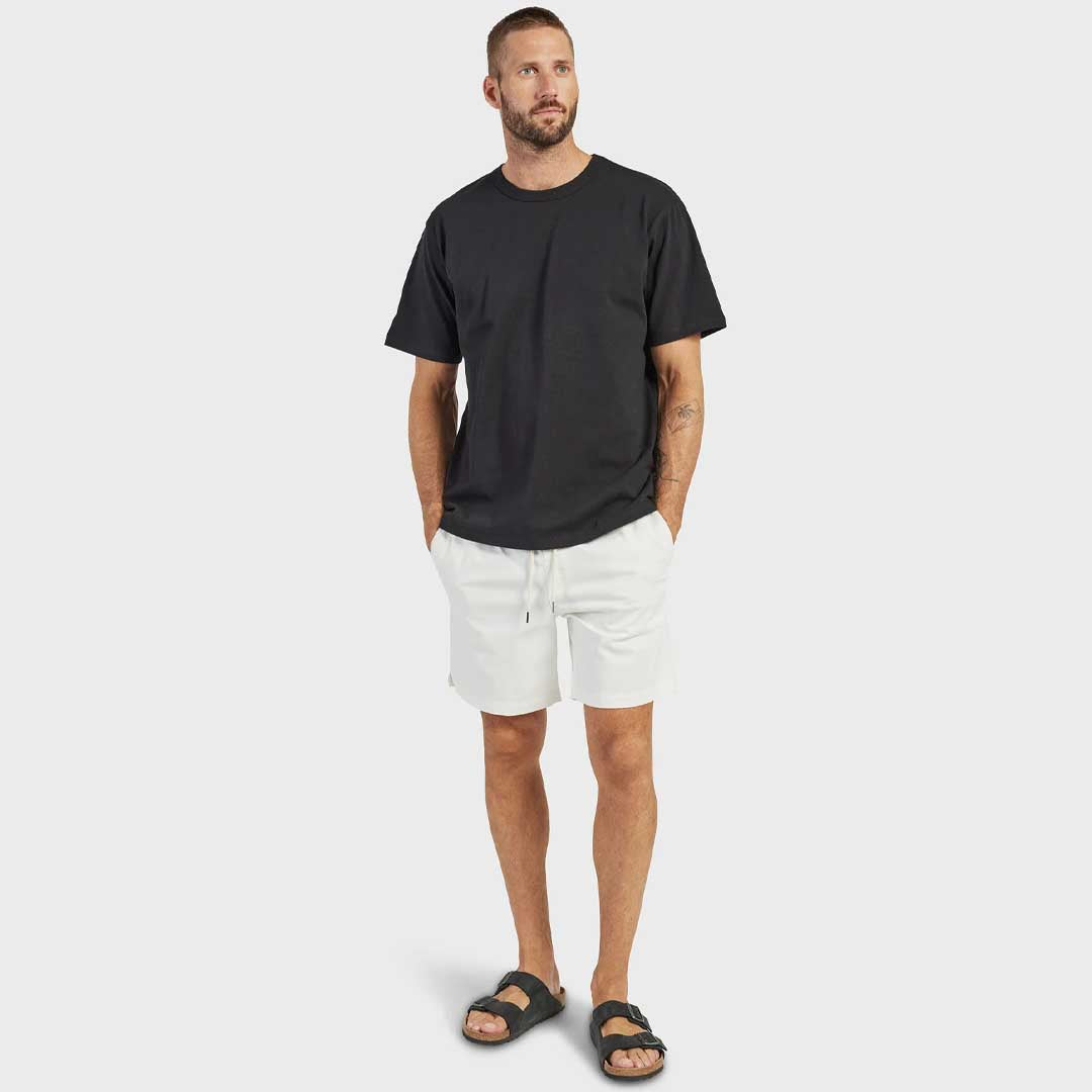 Volley Short | White