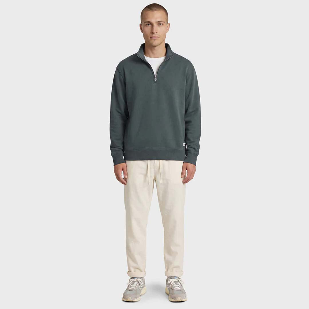 Academy 1/4 Zip Sweat | Space Blue