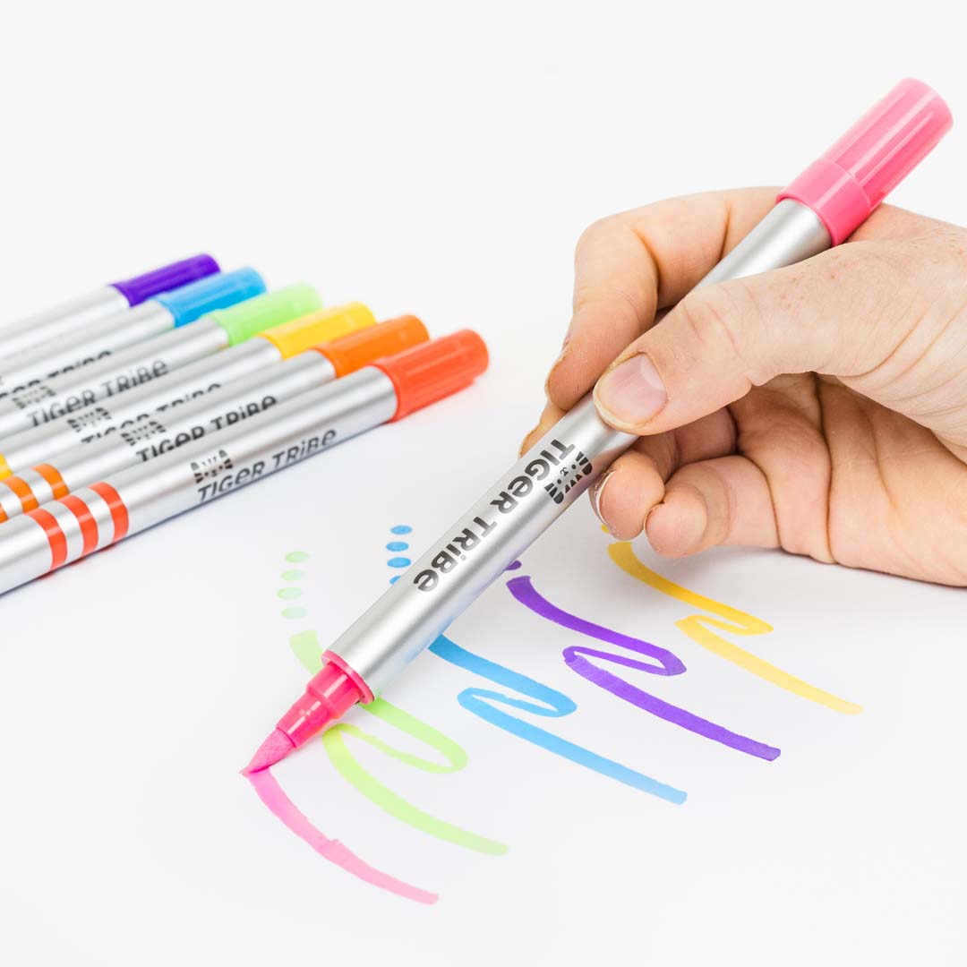 DUAL-TIP PAINT PENS