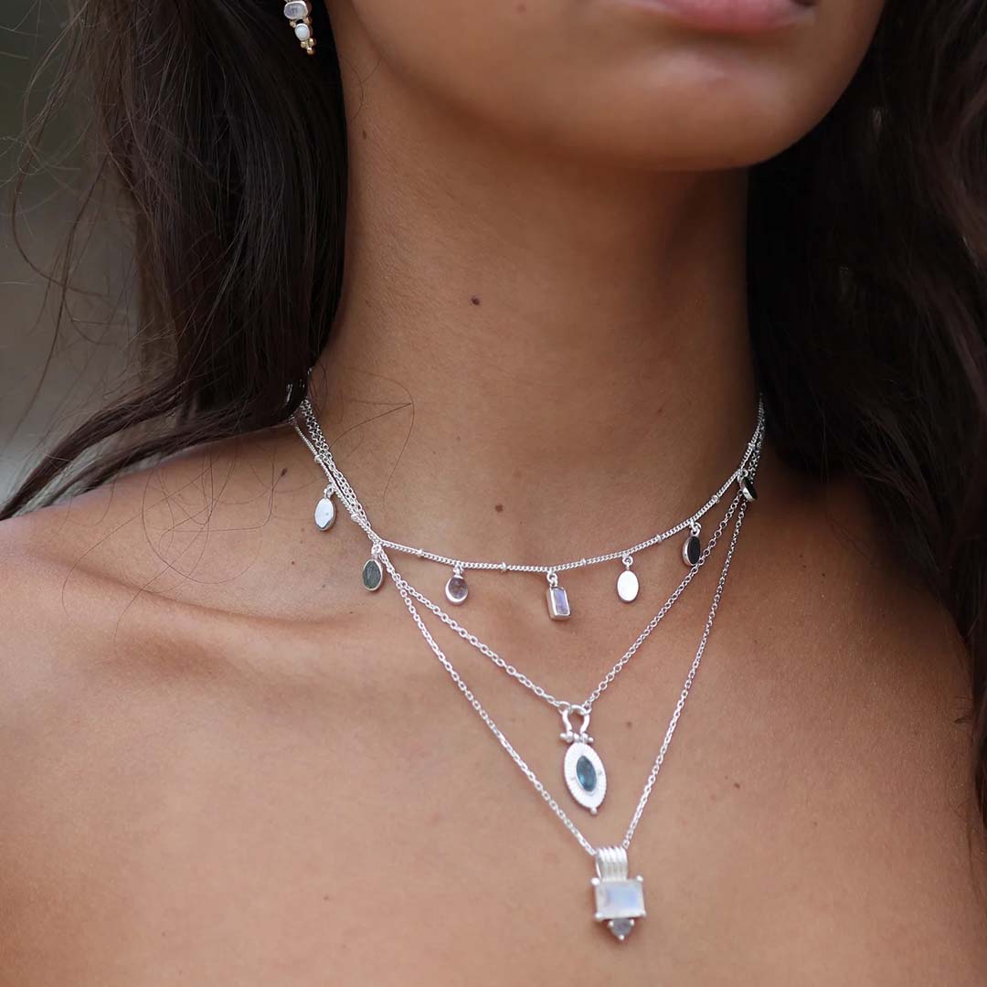 PETAL MOONSTONE SILVER NECKLACE