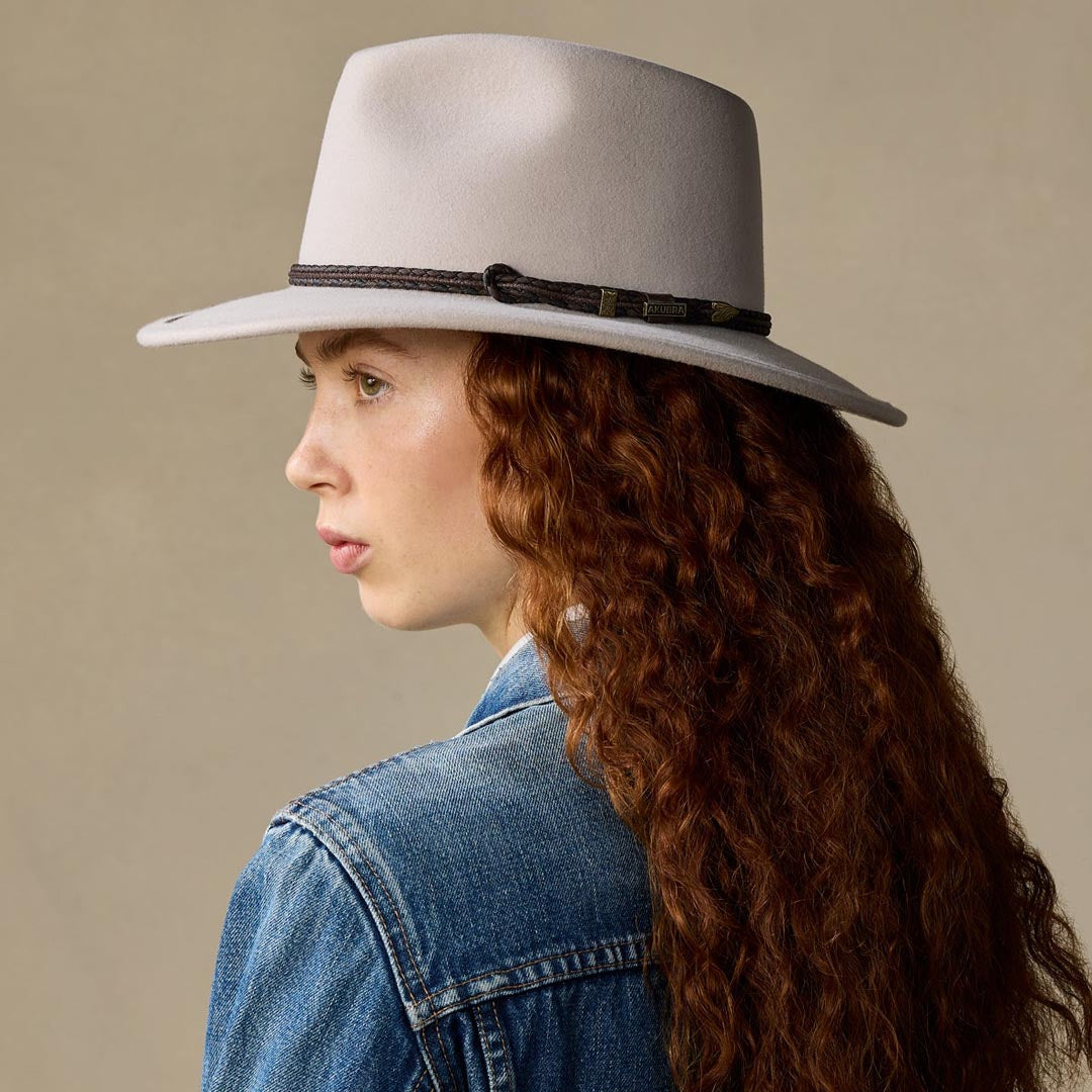 Traveller | Light Sand