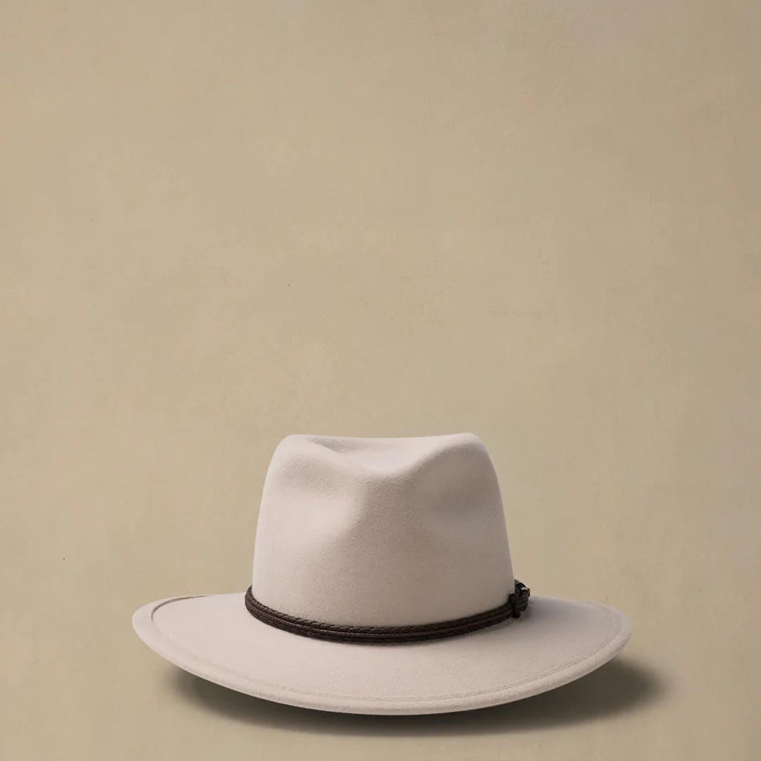 Traveller | Light Sand