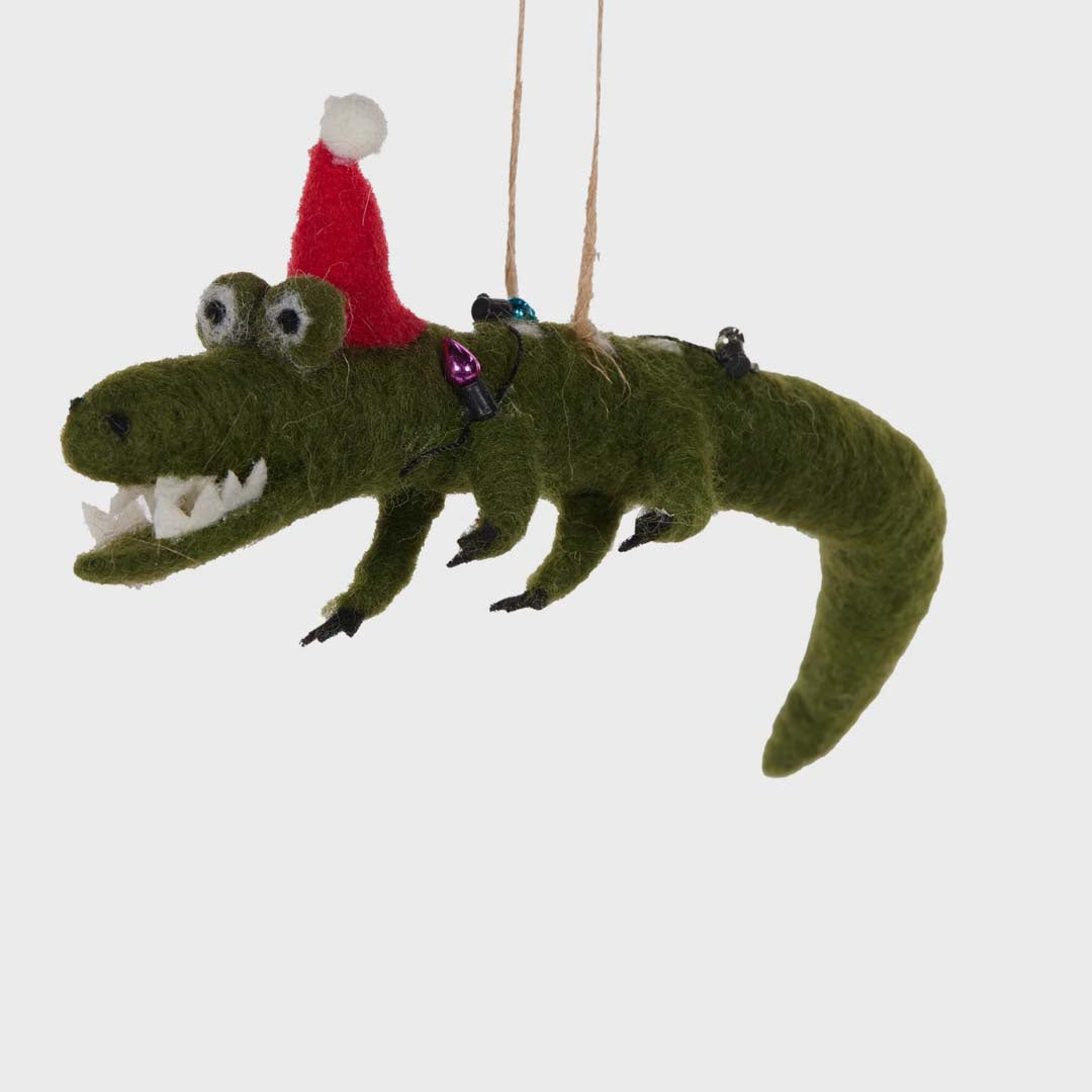 WOOL CROCODILE WITH SANTA HAT