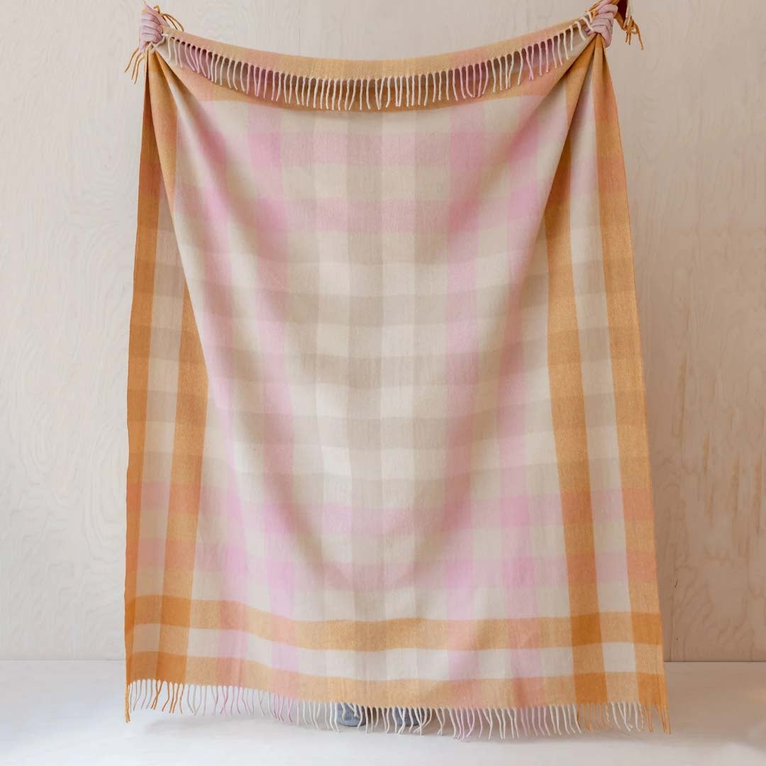 RECYCLED WOOL BLANKET - ORANGE GRADIENT GINGHAM